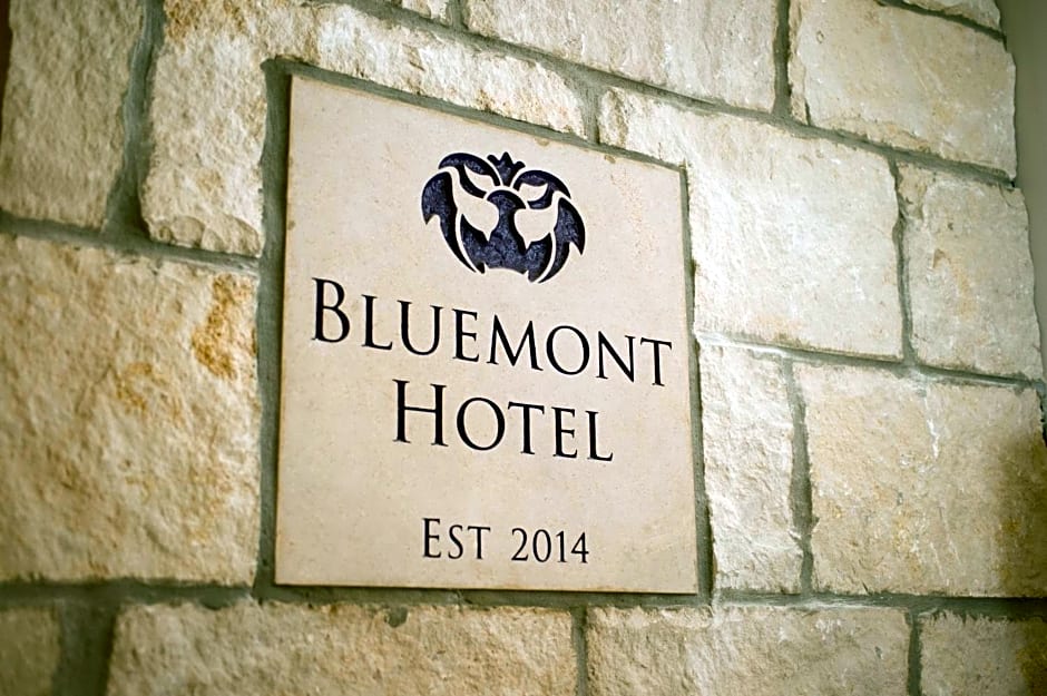 Bluemont Hotel