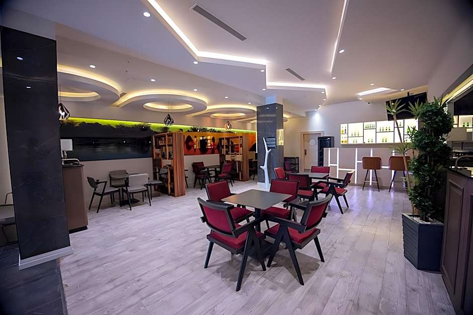 Hilly Hotel