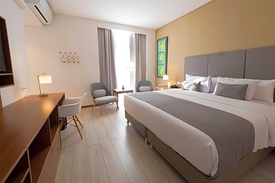 Dazzler by Wyndham Ciudad del Este