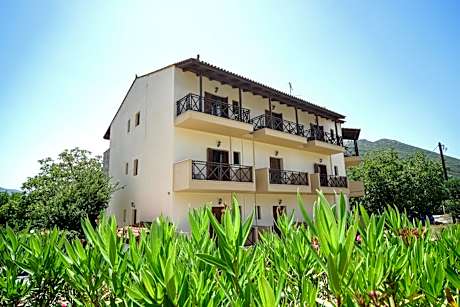 Mont Helmos Hotel