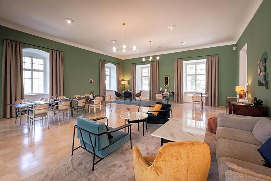 Boutique Hotel Zum Oberjäger, Schloss Lackenbach