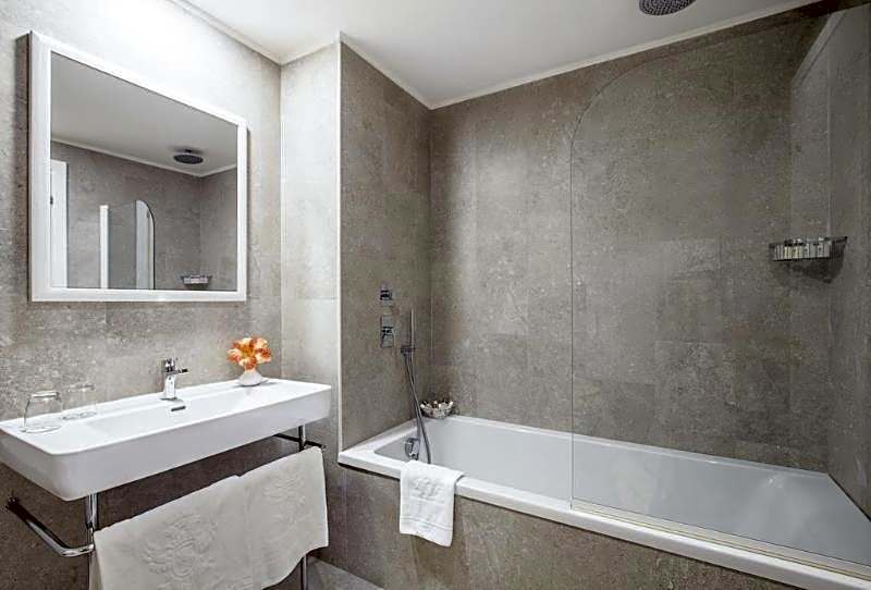 Hotel Caparena