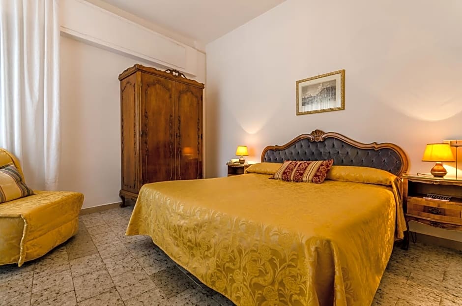 Hotel Ariel Silva