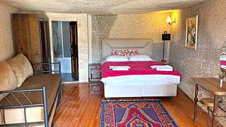Family Cave Deluxe Room with Terrace