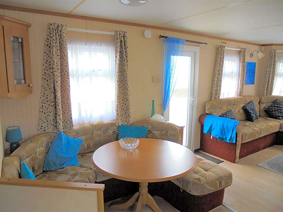 Golden Sands: Arizona GS 6 Berth, Access to the beach