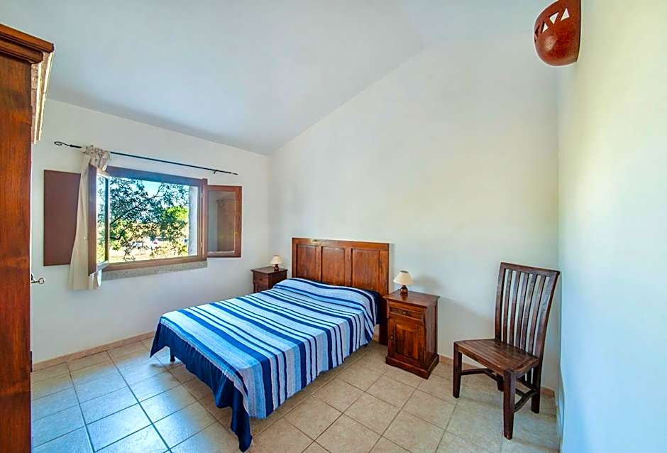 Residence with swimming-pool in Badesi, apartments with private outdoor area