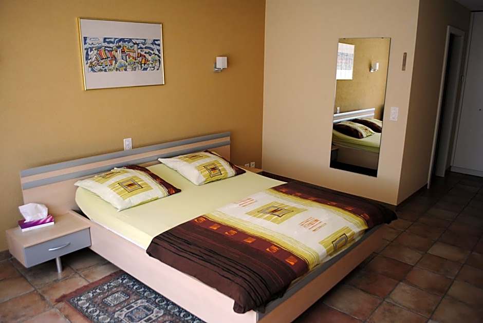 Motel - Hôtel La Poularde