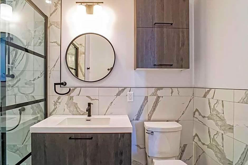 201 Condo au rez de chaussée , au coeur de Bromont