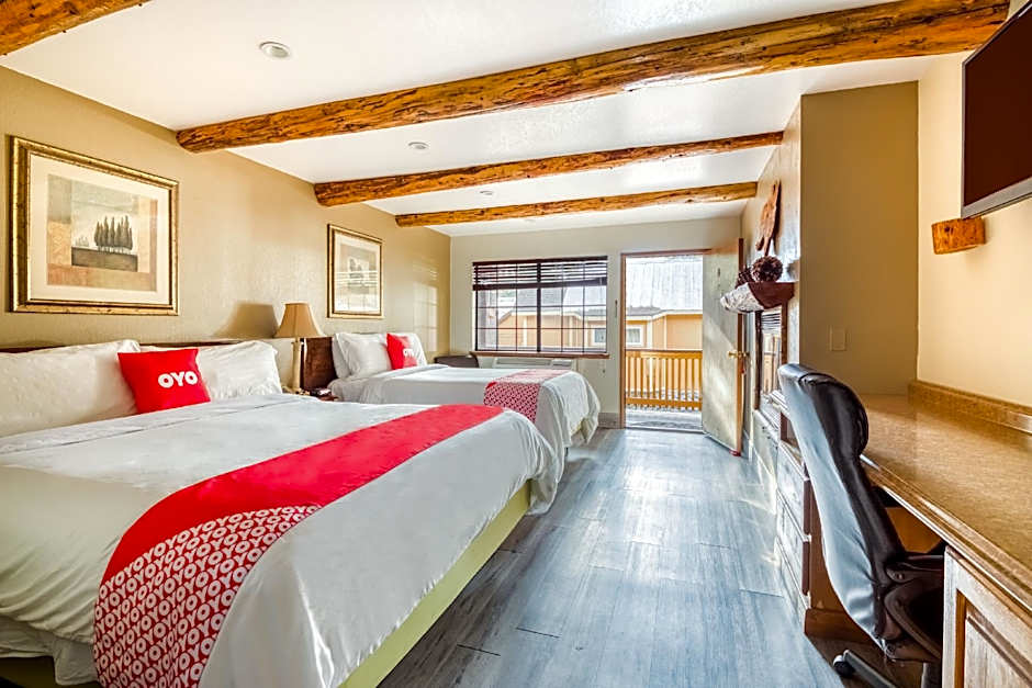 Sleepy Hollow Cabins & Hotel