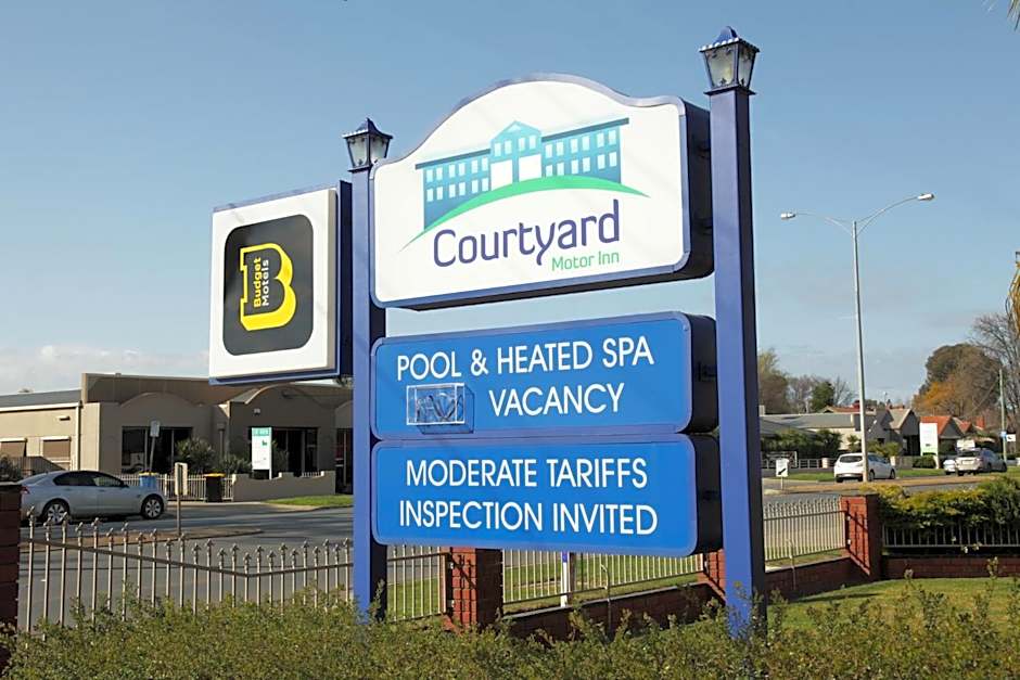 Courtyard Motor Inn