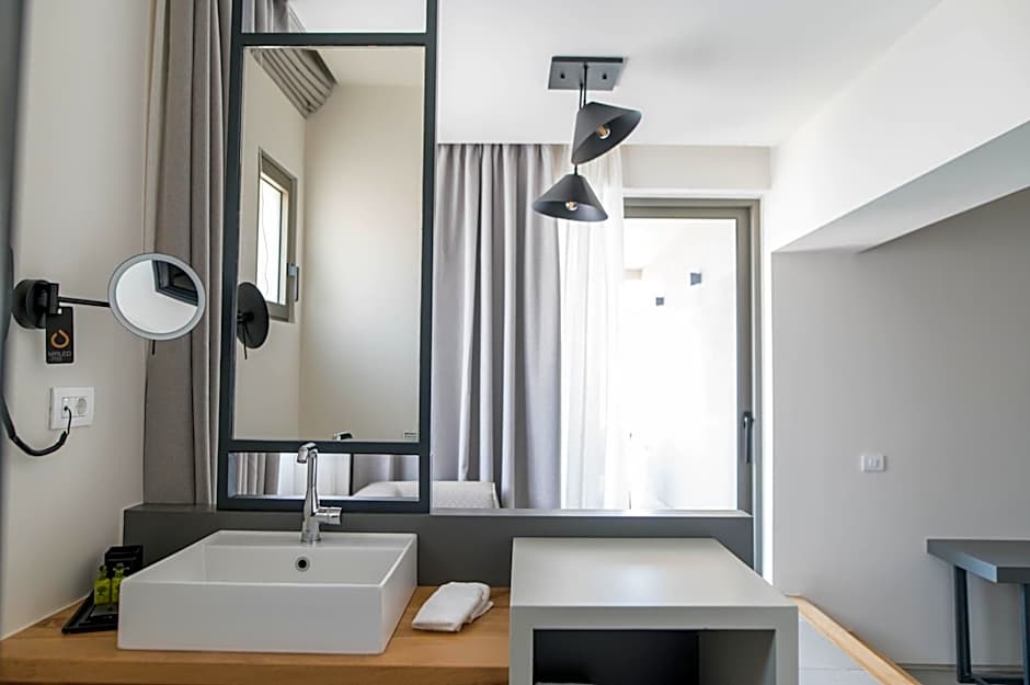 Alissachni SeaSide Hotel