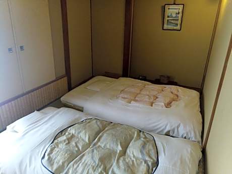 Japanese-Style Deluxe Twin Room