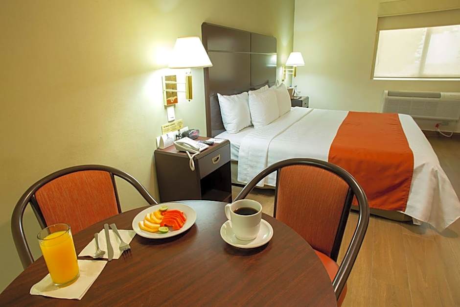 Hotel Plaza Calzada