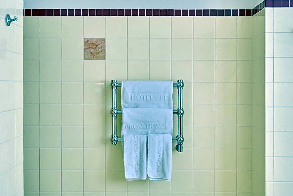 Hôtel Le Provençal - Rénové en 2025 - Bord de Mer