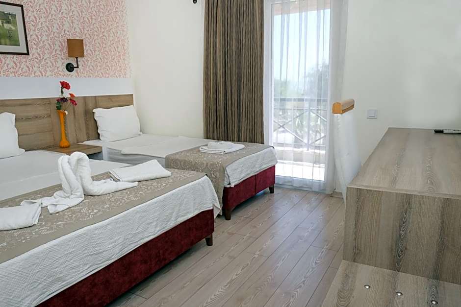 Foto 1 di 4 di Standard 1 Double Bed or 2 Beds