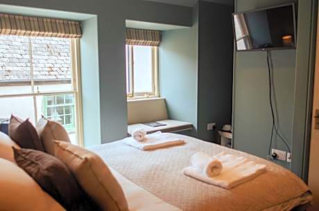 Small Double - No Dogs