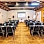 Hotel Numbi & Garden Suites