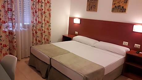 Economy Quadruple Room