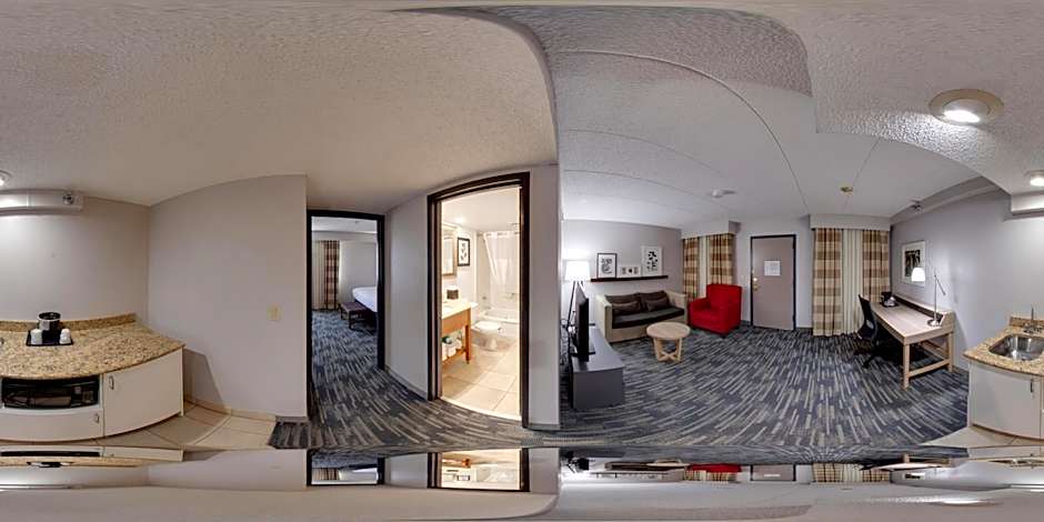 Wingate by Wyndham Lincoln Airport East I-80