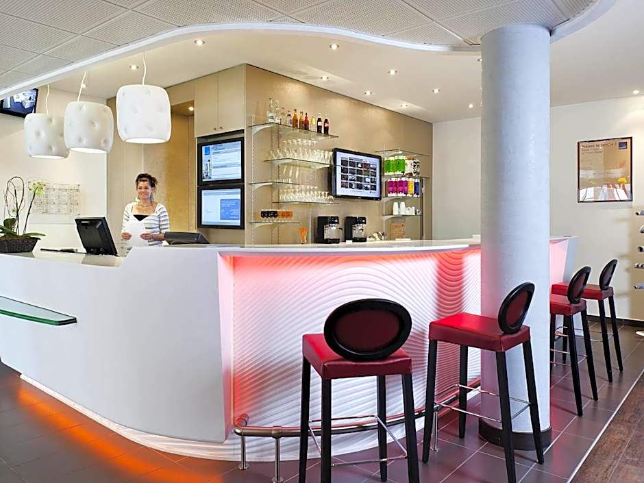 Novotel Suites Perpignan Centre Hotel