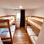 PJ Hotel Cerklje - 5min to Airport - Free Parking
