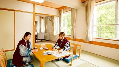 Japanese-Style Family Room - Non-Smoking