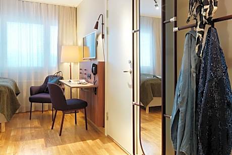 Standard Family Four