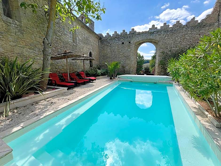 château - Le panoramique avec piscine