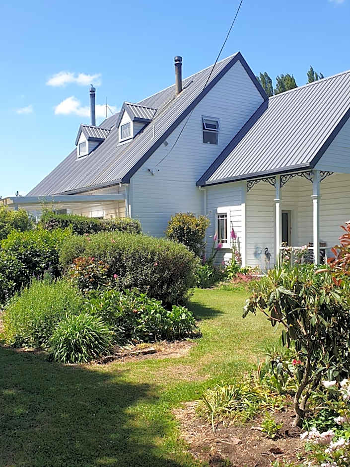 Windhaven Bed & Breakfast