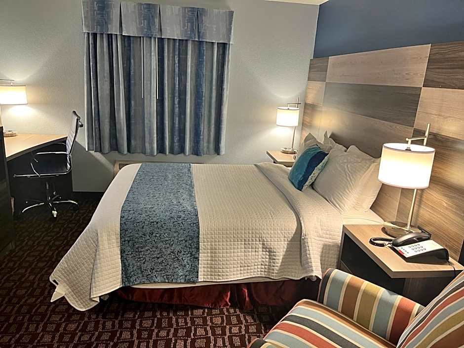 Garnett Hotel & RV Park