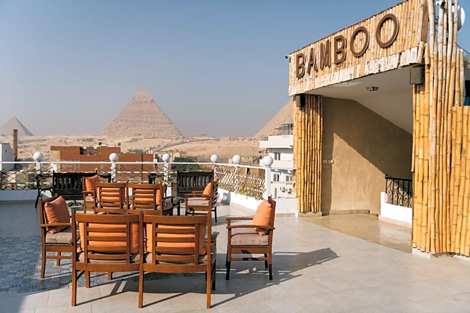 Jimmy Pyramids Hotel