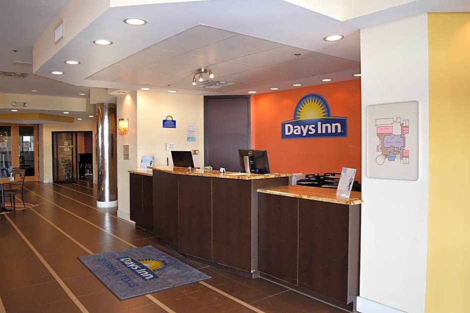 Days Inn by Wyndham Sherman