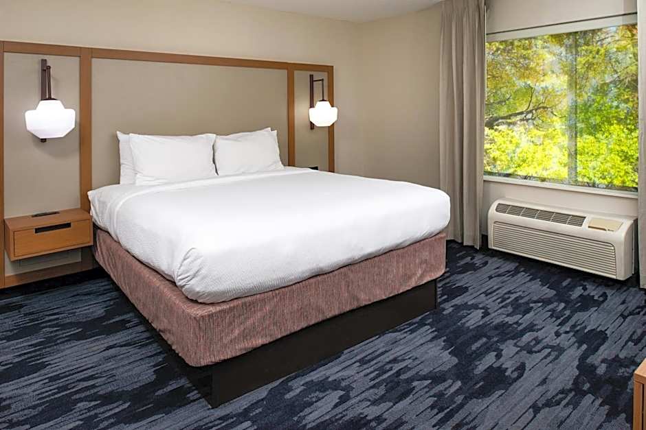 Fairfield Inn & Suites by Marriott Greensboro Wendover