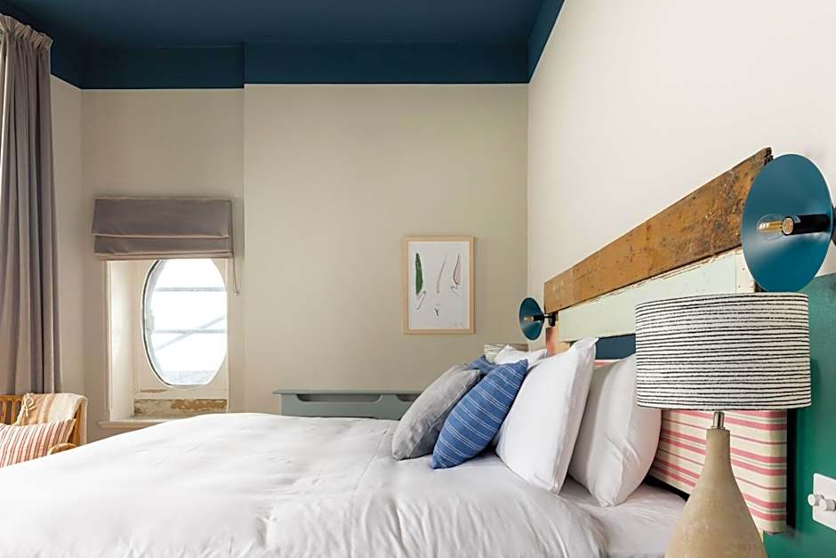 West Beach Hotel Brighton