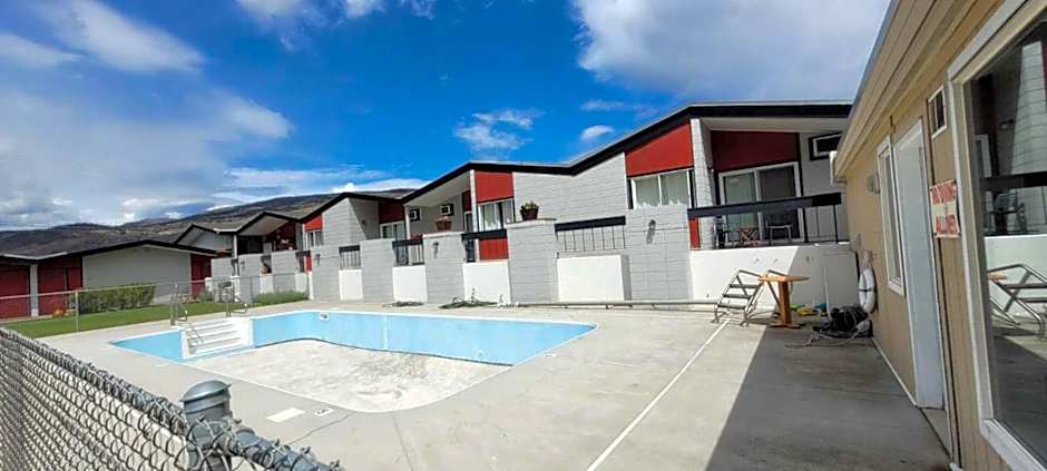 Destination Inn Cache Creek