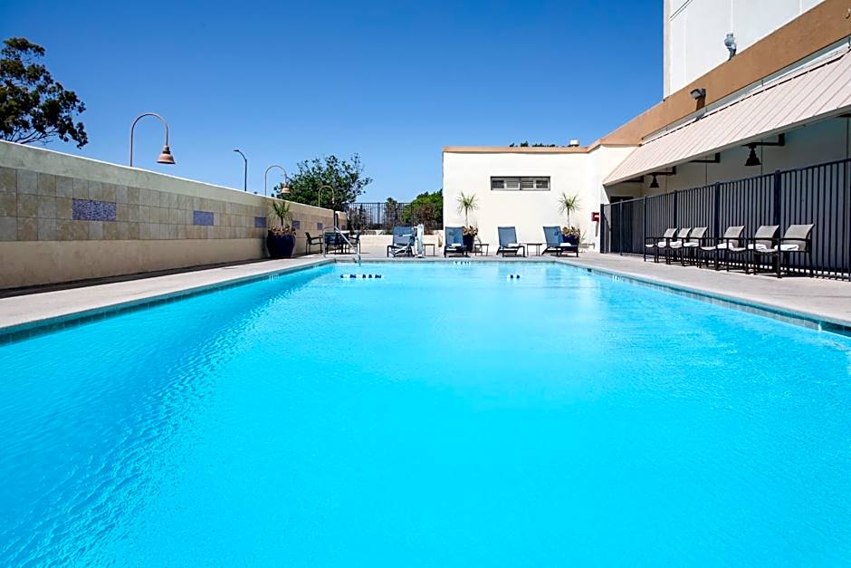Holiday Inn Los Angeles - LAX Airport By IHG
