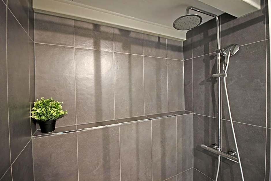 Cozy Jordaan canalhouse near Anne Frank House