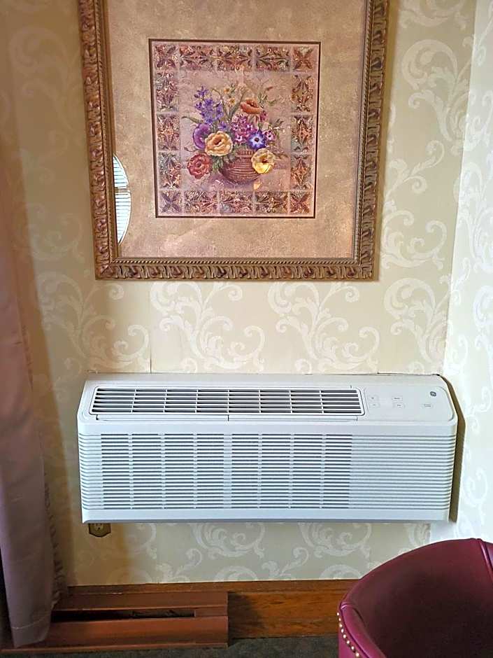 Altland House Inn & Suites