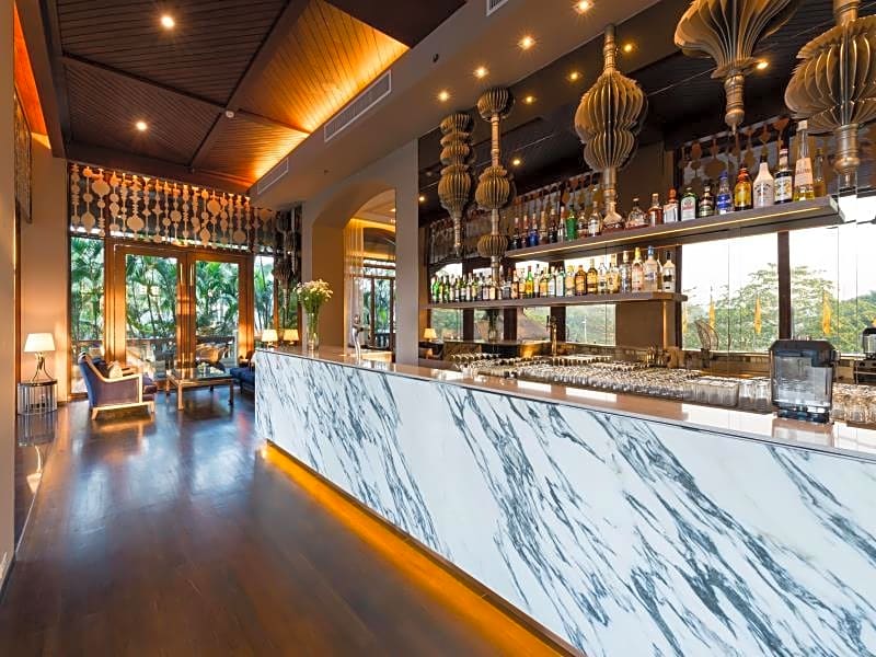 Chatrium Hotel Royal Lake Yangon