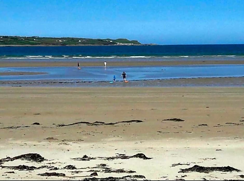 Ross Beach Family Farmhouse B&B