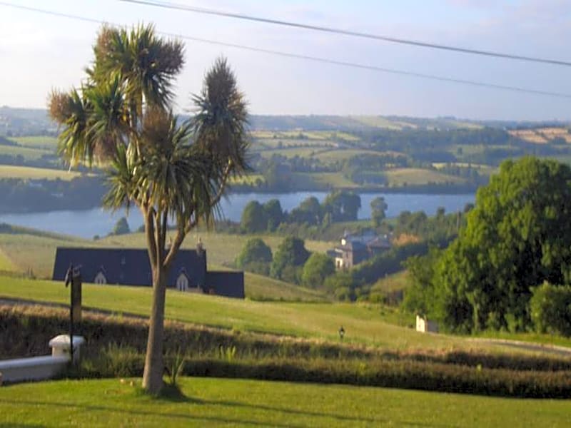 Zdjęcie 1 z 9 — Rivermount House