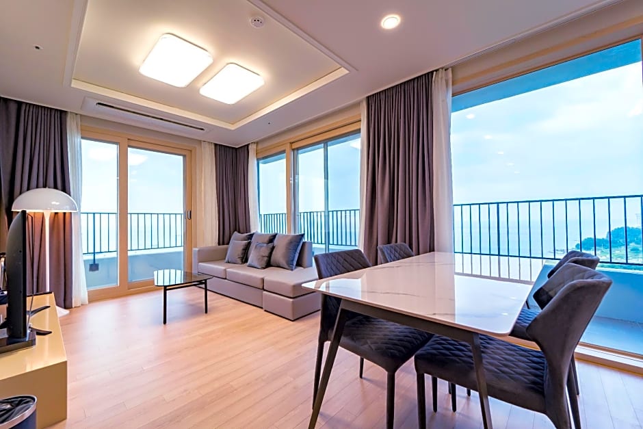 The BlueMark Hotel Sokcho