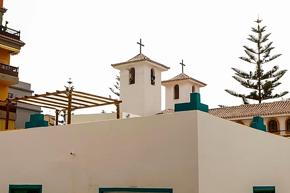 Single Fin Surf Hostel