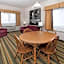 Super 8 by Wyndham Ottawa Starved Rock