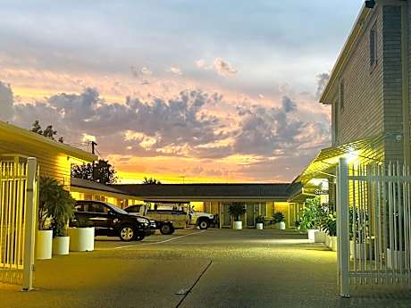 Angel's Rest Motel