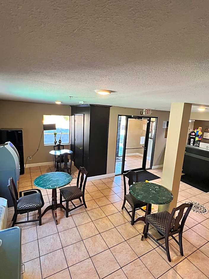 Country Hearth Inns And Suites Augusta