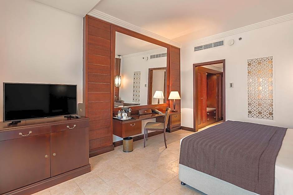Photo 1 of 5 of Deluxe, Sea View