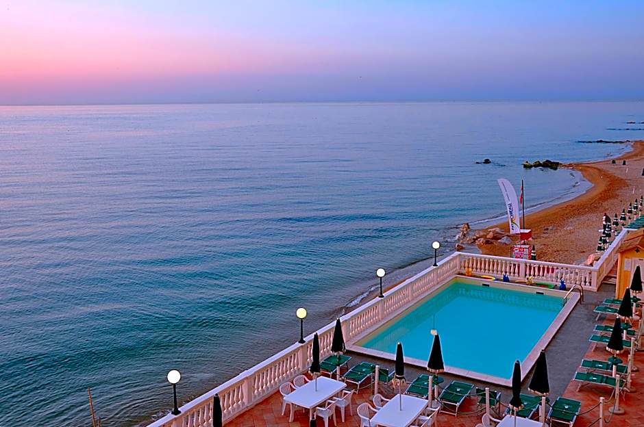 Hotel Brigantino Non Dista