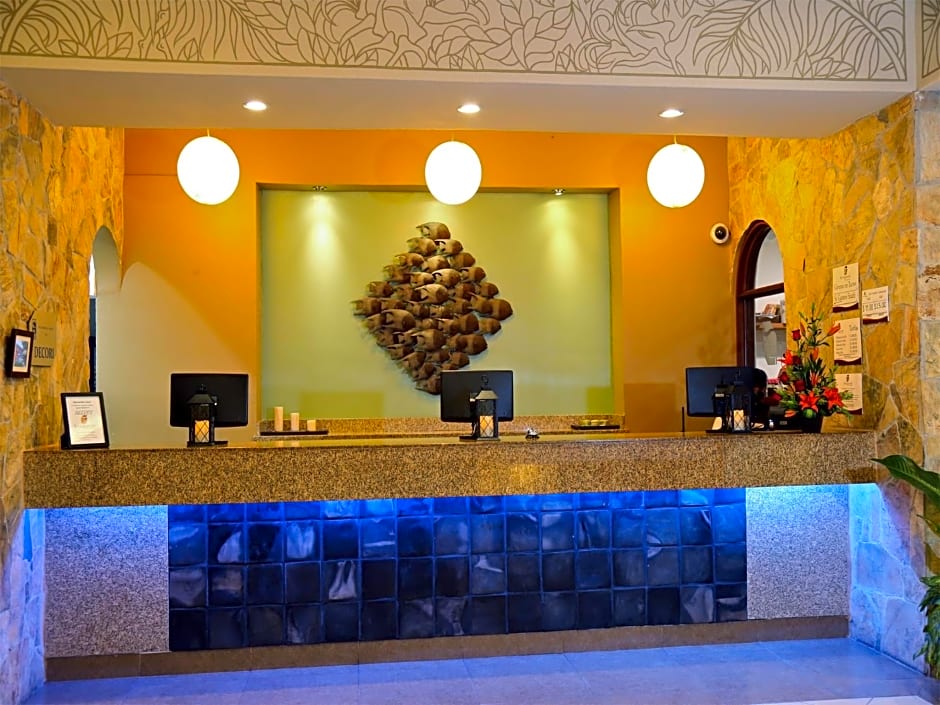Binniguenda Huatulco & Beach Club