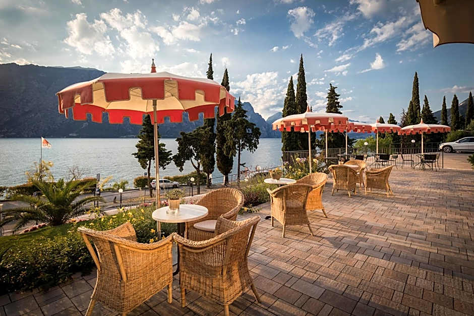 Hotel Oasi Beach